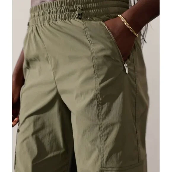 Athleta M Cascade Cargo Poplin Pant Moss Medium - Picture 4 of 6